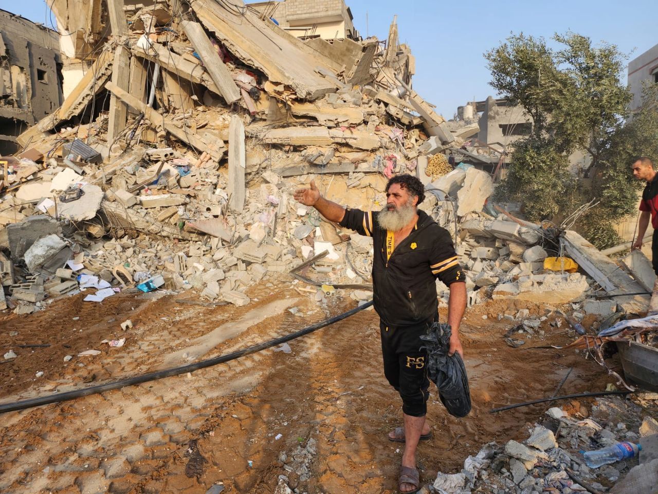 WhatsApp Image 2023-10-24 at 09.43.49.jpeg